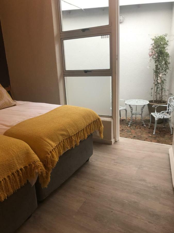 Olive Tree Private Rooms In Stellenbosch- No Load Shedding Luaran gambar